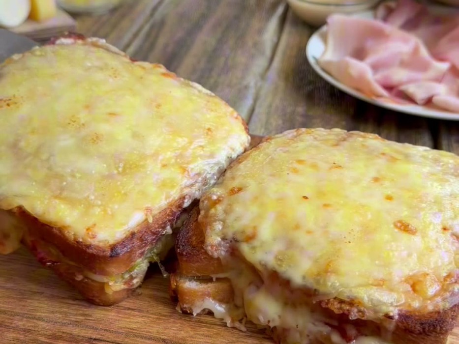 Croque Monsieur with Caramelised Leeks and Honey Mustard